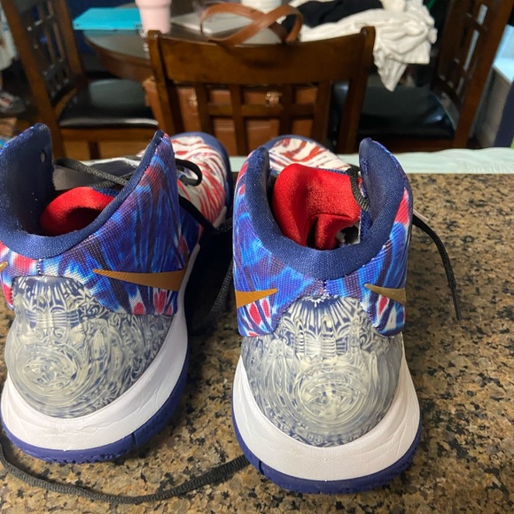 Nike kybrid basketball shoes - Picture 4 of 11